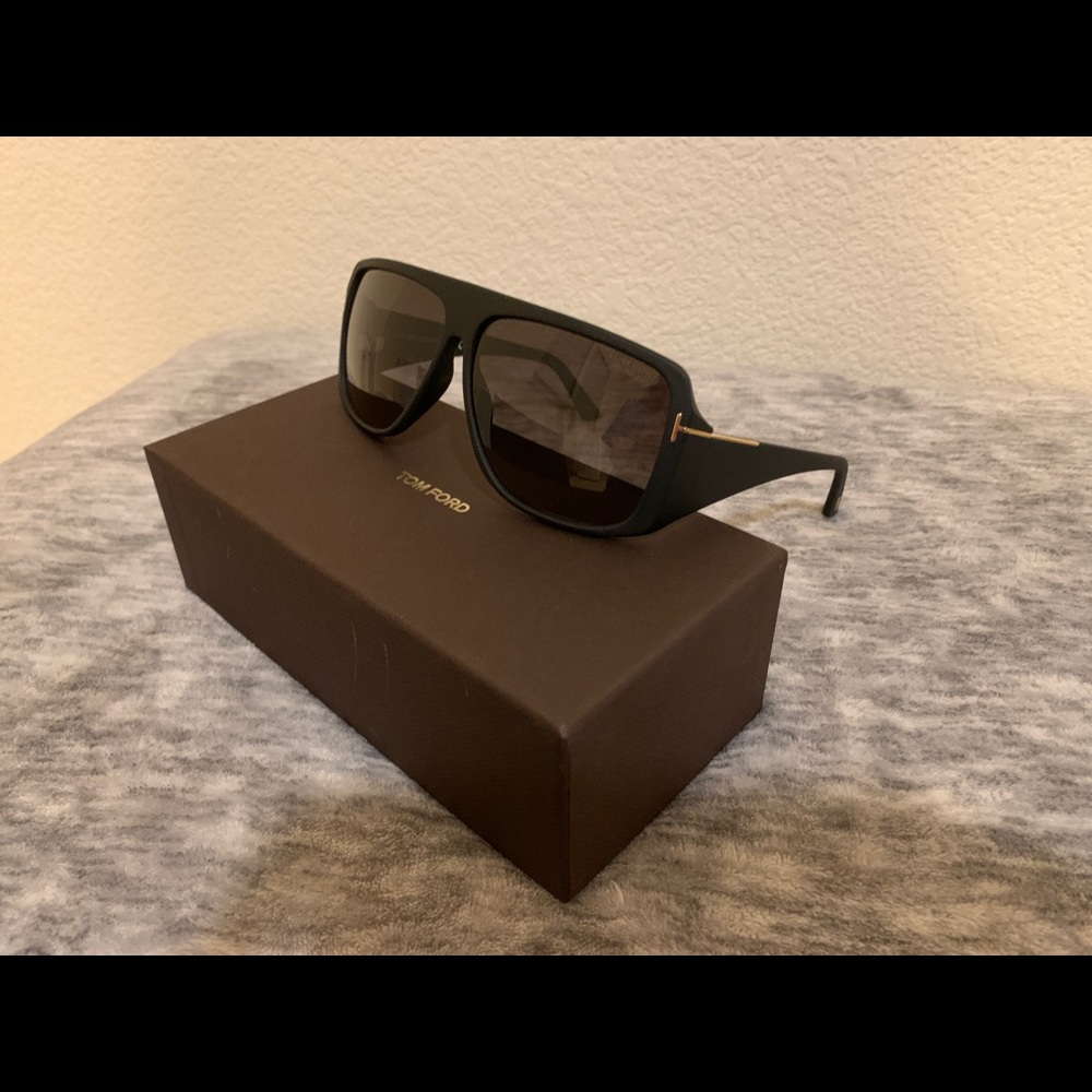 BRAND NEW - TOM FORD SUNGLASSES
